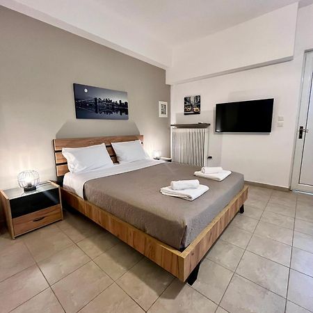 Lia'S Luxury Apartment - Near Airport Koropíon Exteriér fotografie