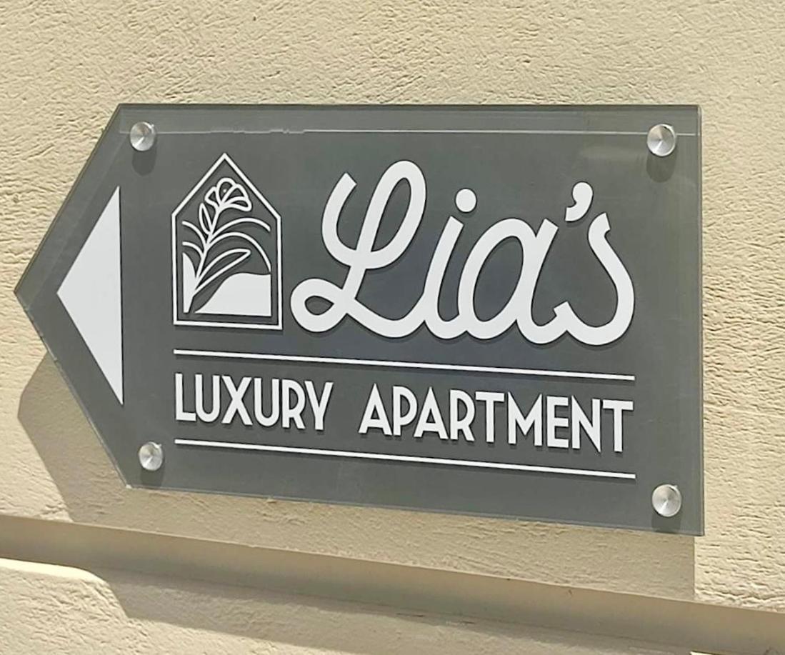 Lia'S Luxury Apartment - Near Airport Koropíon Exteriér fotografie
